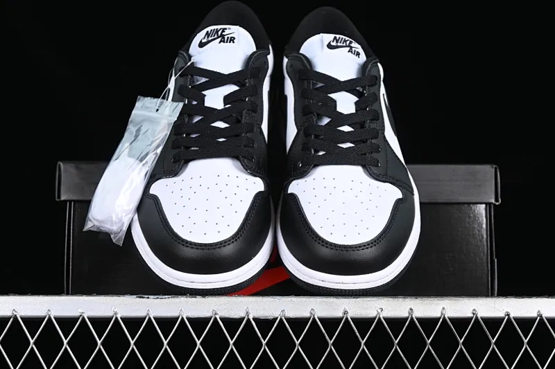 All categories Air Jordan Jordan series basketball shoes Air Jordan 1 Low Z version Air Jordan 1 Low AJ1 Joe 1 black and white panda low-top cultural casual sneakers CZ0790-110